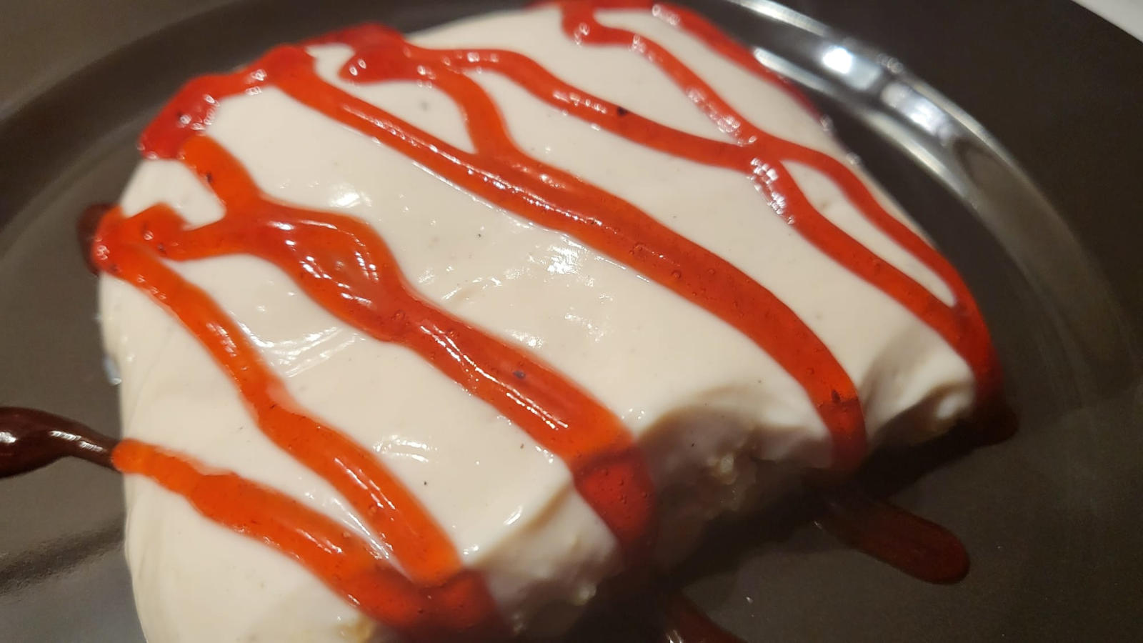 Tiramisù proteico alla fragola