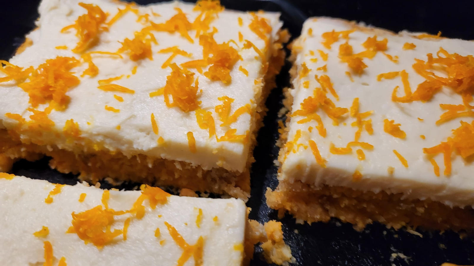 Torta proteica alle carote senza cottura