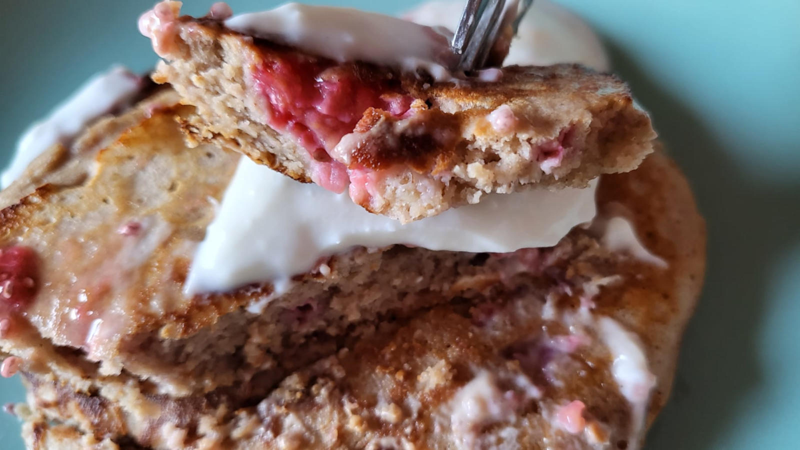 Pancakes proteici ai lamponi