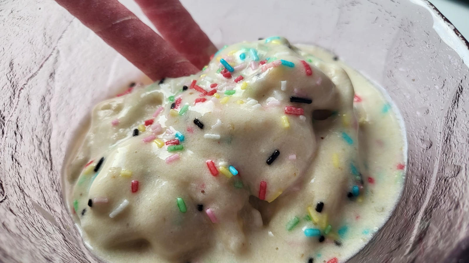 Nice cream birthday cake proteico