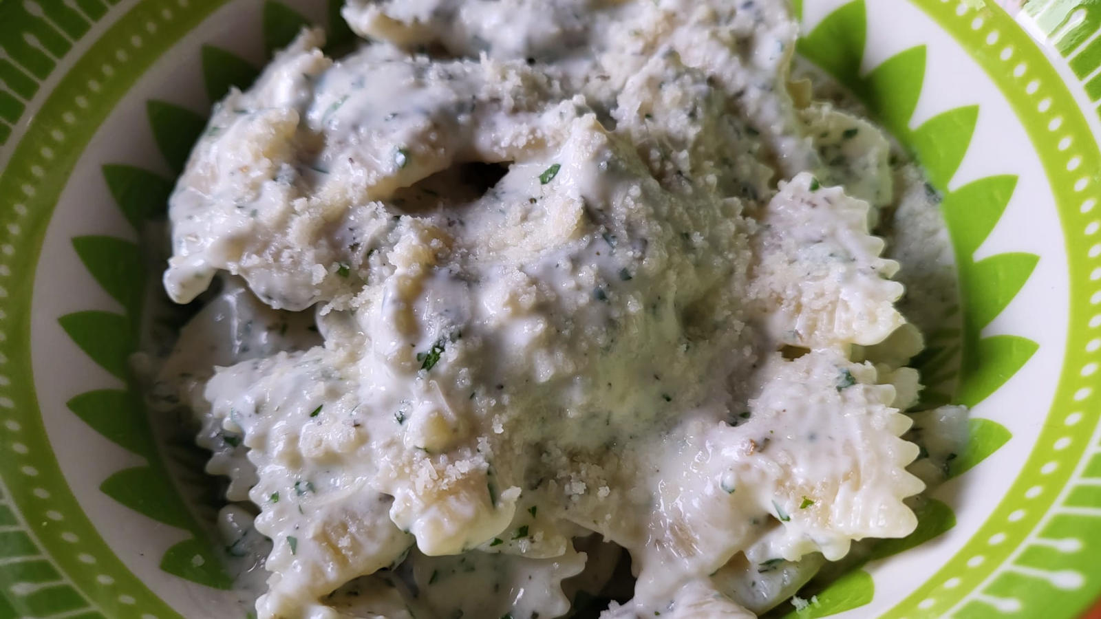 Pasta cremosa alle erbe