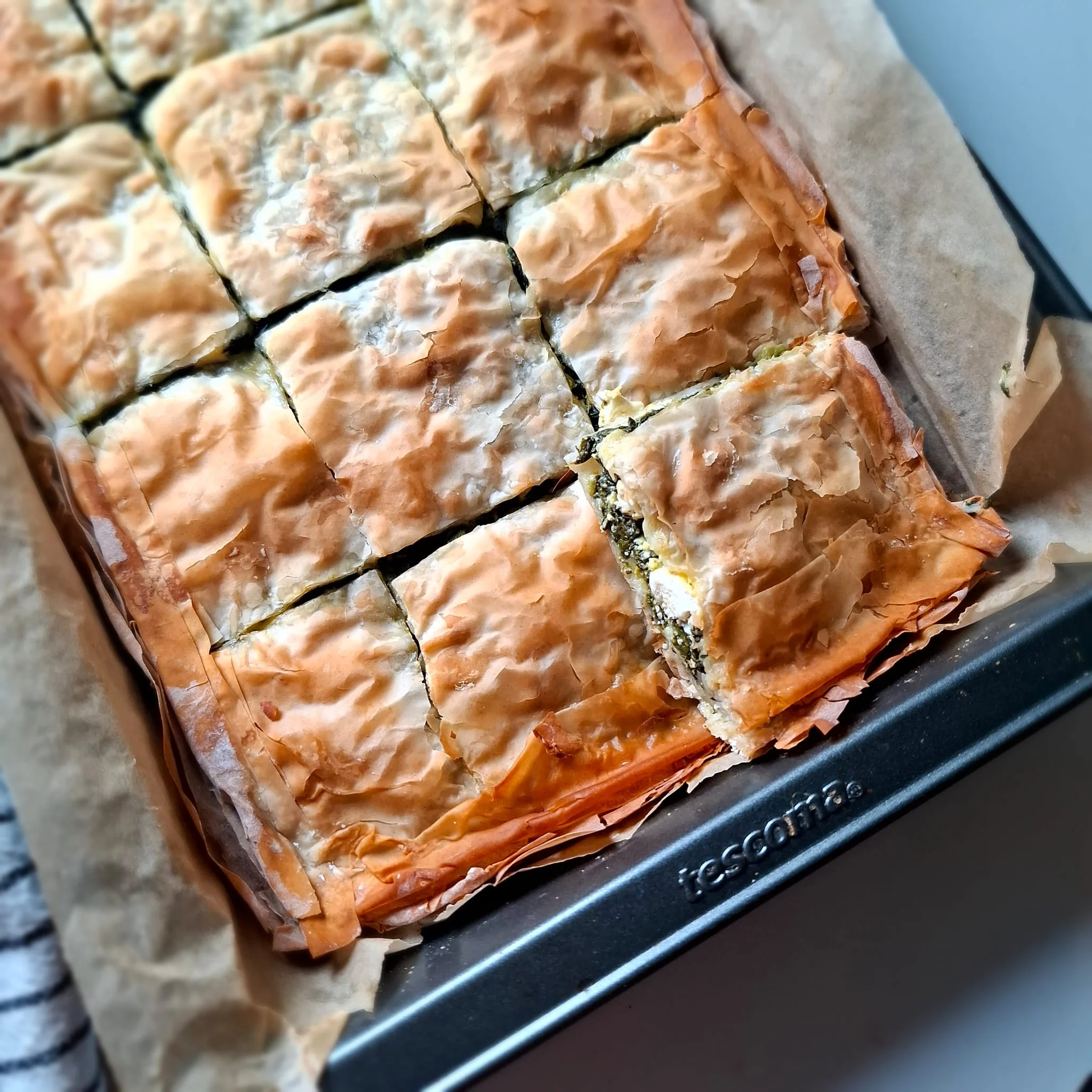 Spanakopita - Torta salata greca con spinaci e feta